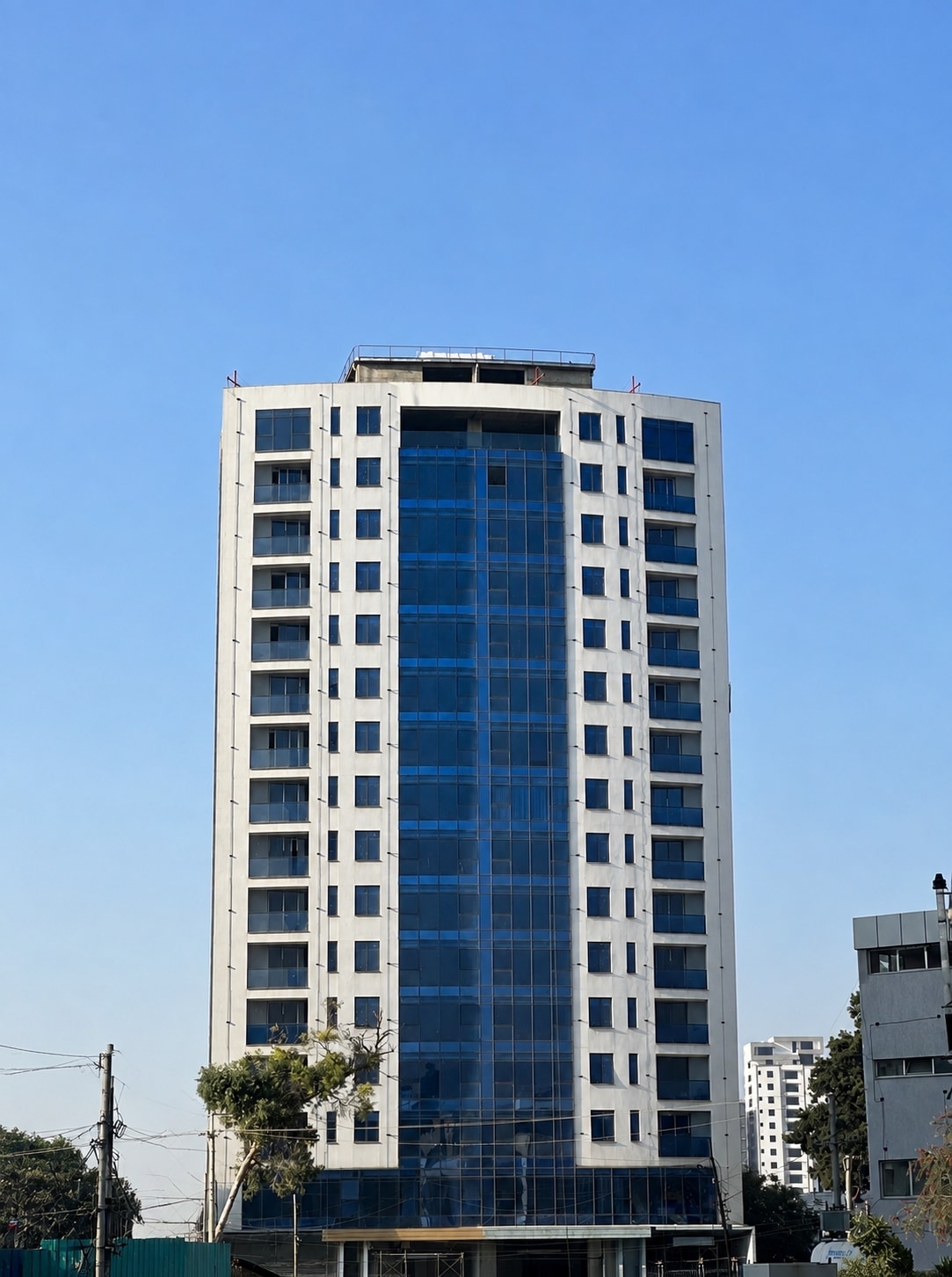 Modern real estate projects by Horra